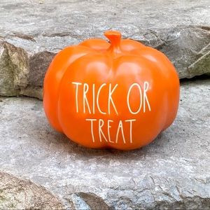 Rae Dunn TRICK OR TREAT Medium Pumpkin